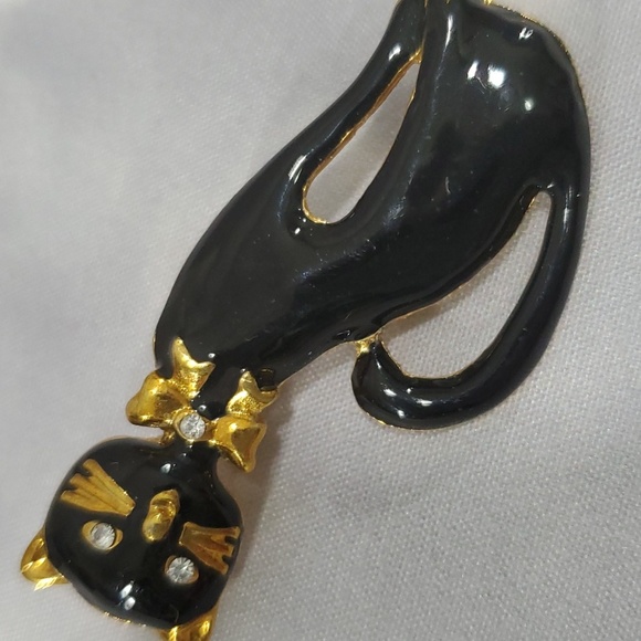 Cat Pin - Picture 2 of 6